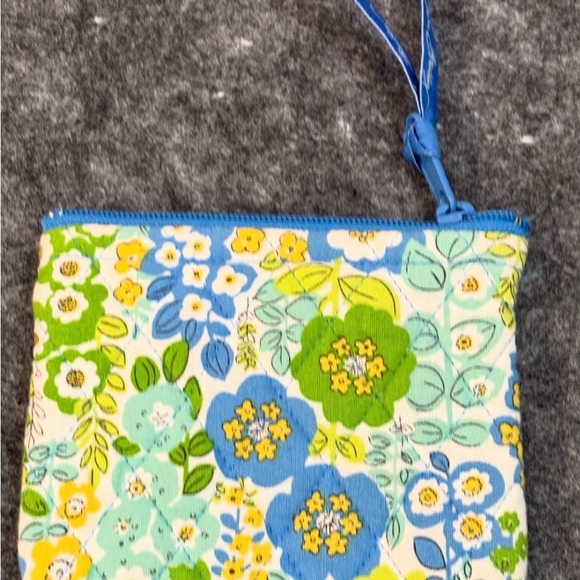 Vera Bradley bundle - Picture 14 of 14